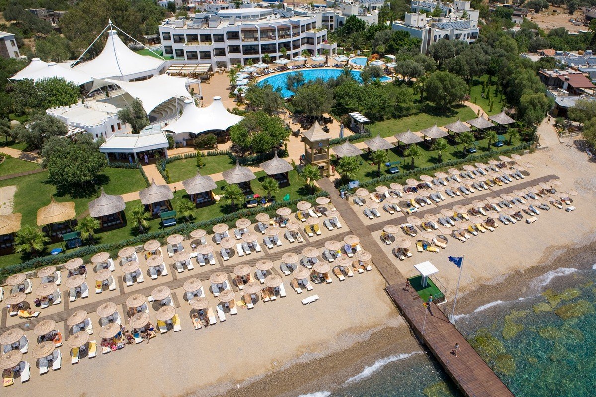 Latanya Park Resort - All Inclusive