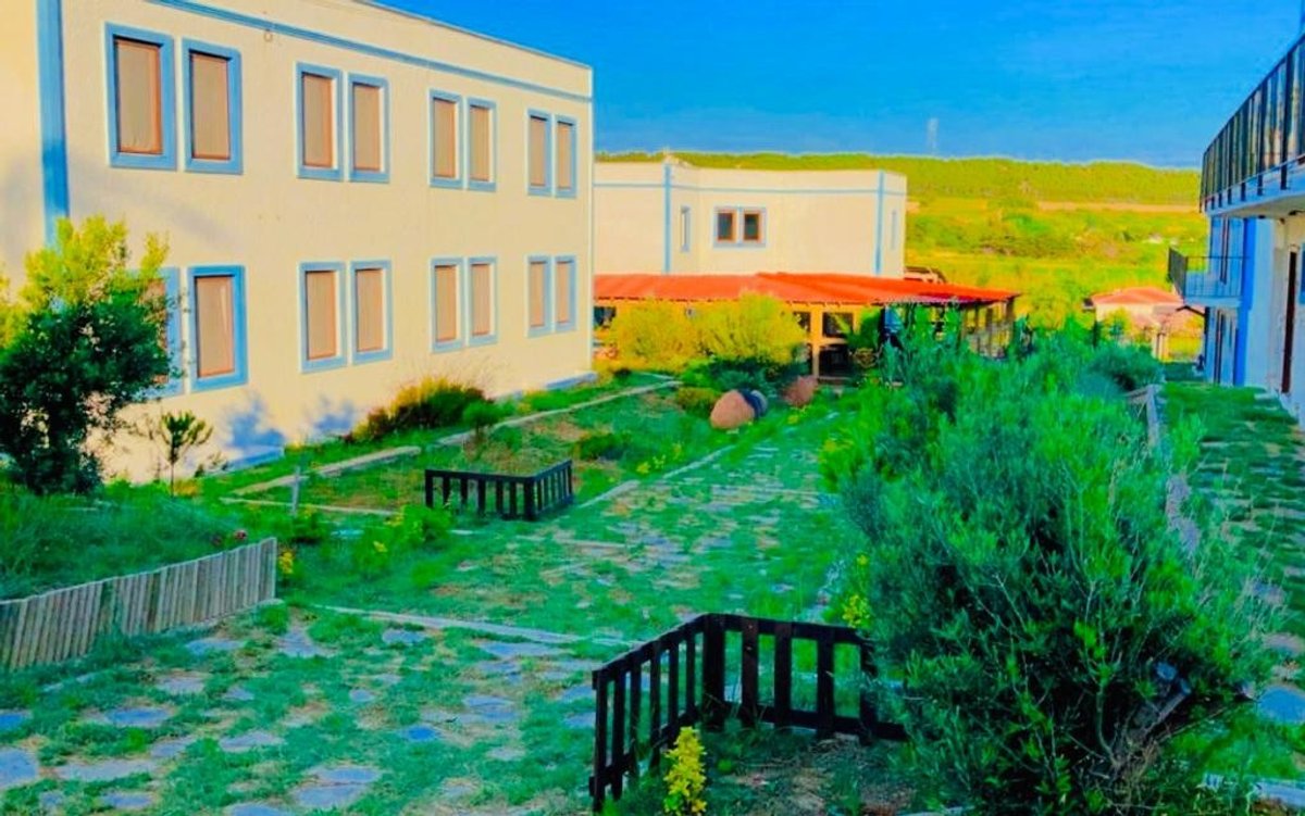 Sukha Inn Otel & Beach