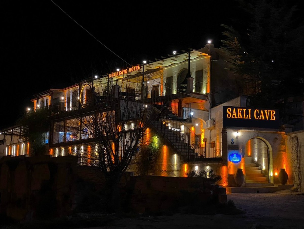 Saklı Cave House