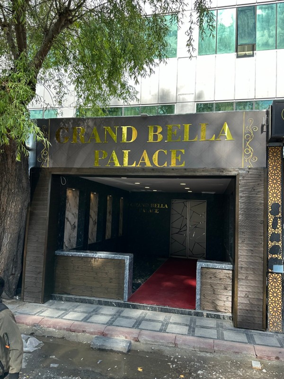 Grand Bella Palace