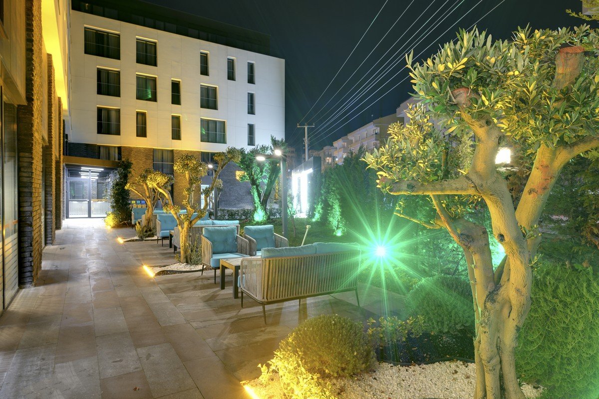 Leo suites Hotel