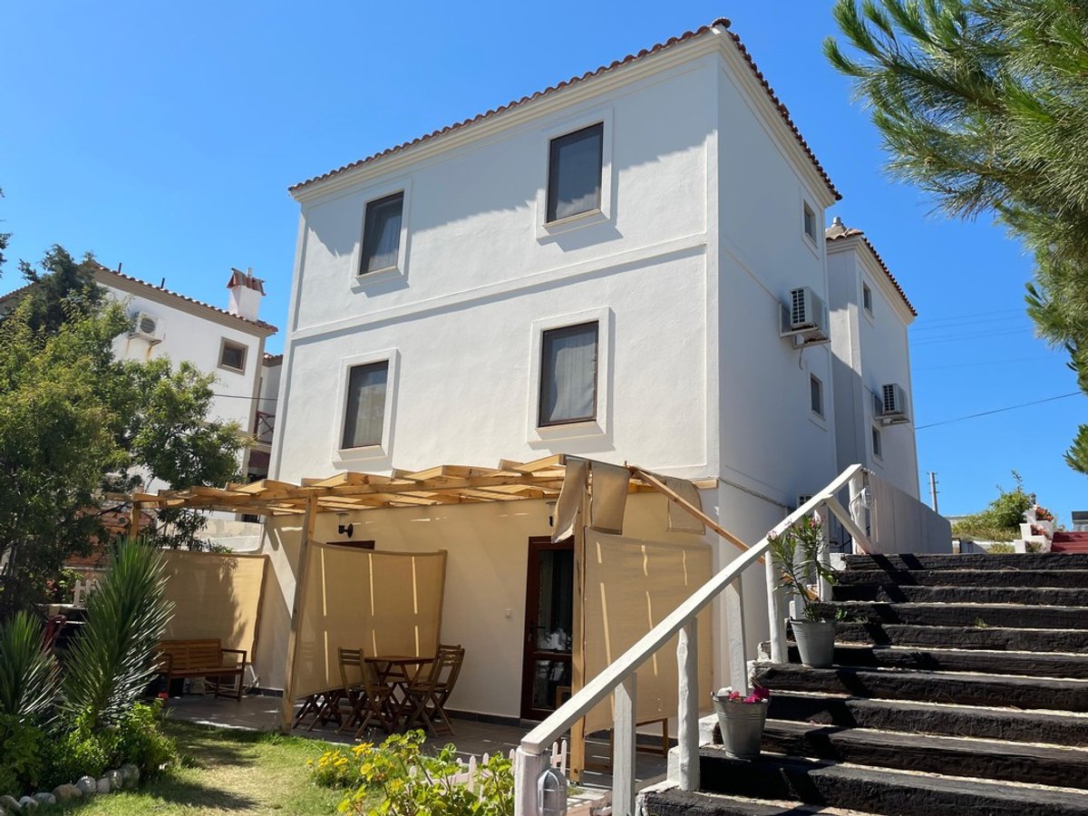 Arsipel Otel