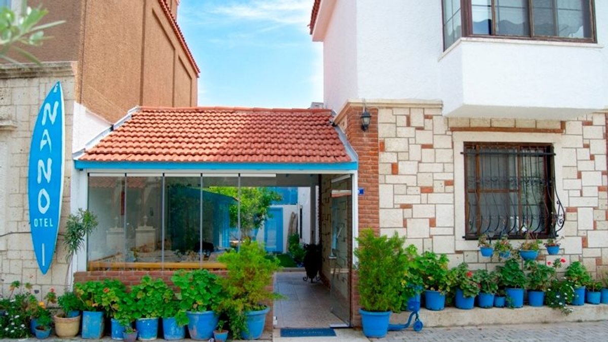 Nano Hotel