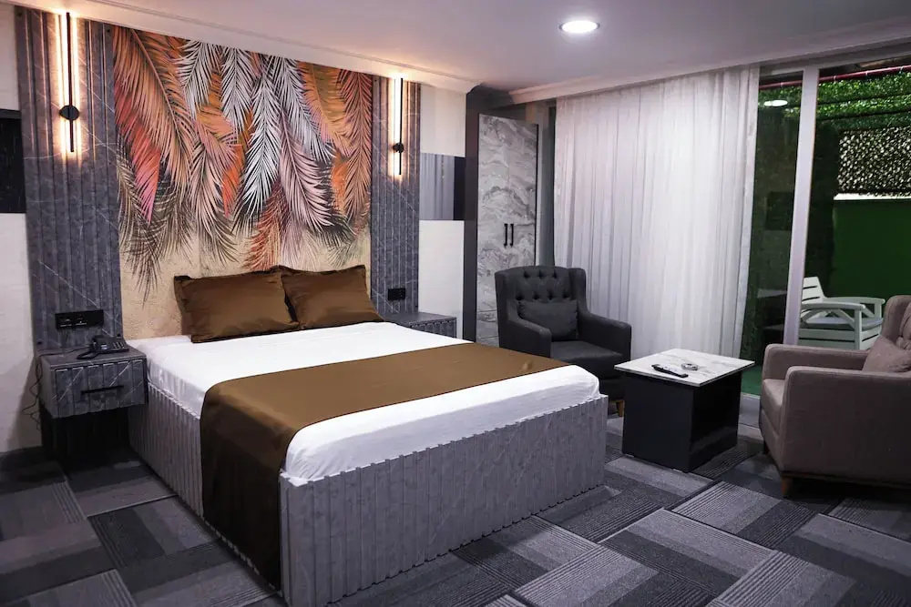 City Night Suites&Hotels