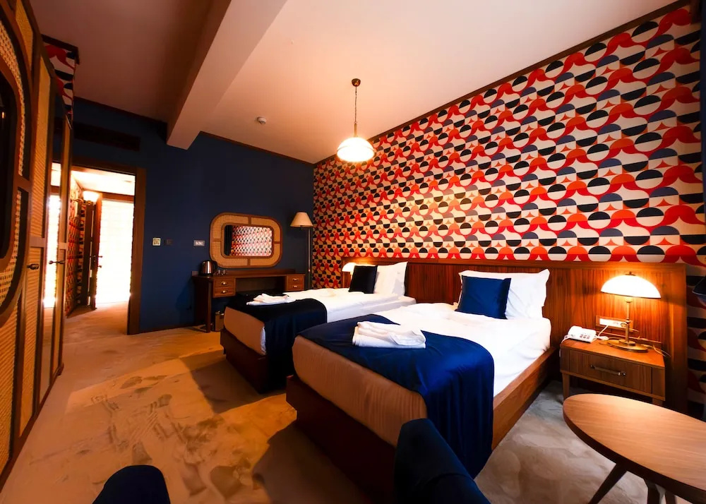 74 Hotel