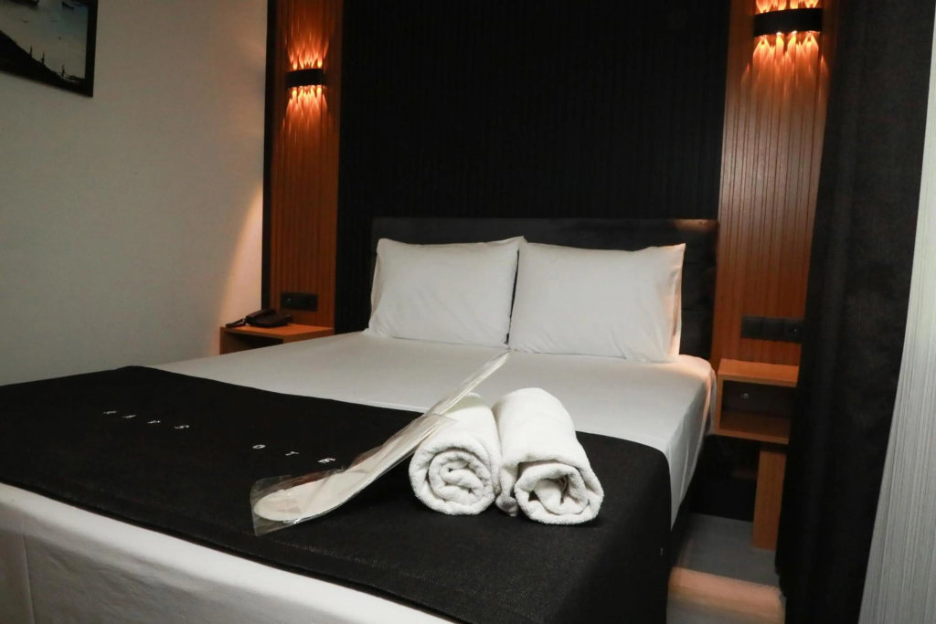 Rays Hotel