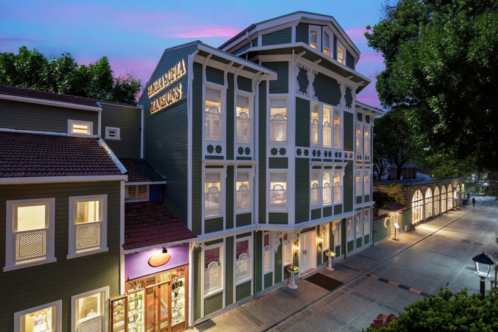 Hagia Sofia Mansions Istanbul, Curio Collection by Hilton