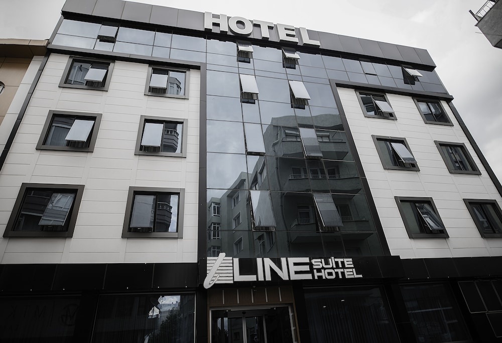 Line Suite Hotel