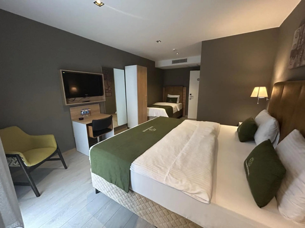 Garden Mode Airport Hotel
