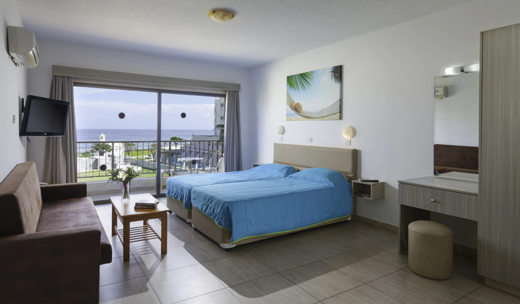 Penelope Beach Hotel Apts