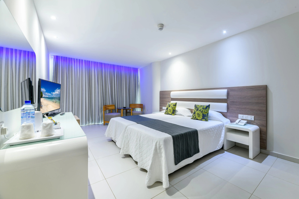 Tasia Maris Sands - Adults Only