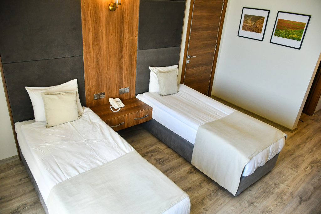 Mimoza Beach Hotel