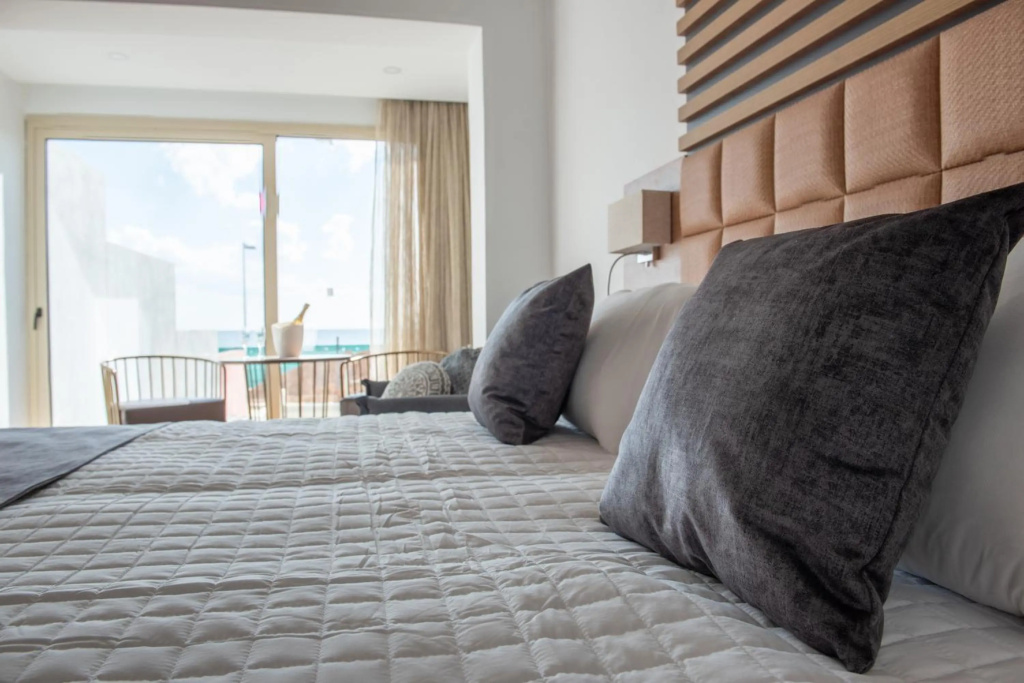 Piere Anne Beach Hotel
