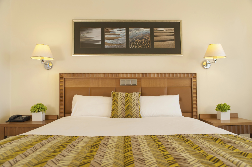 Ajax Hotel