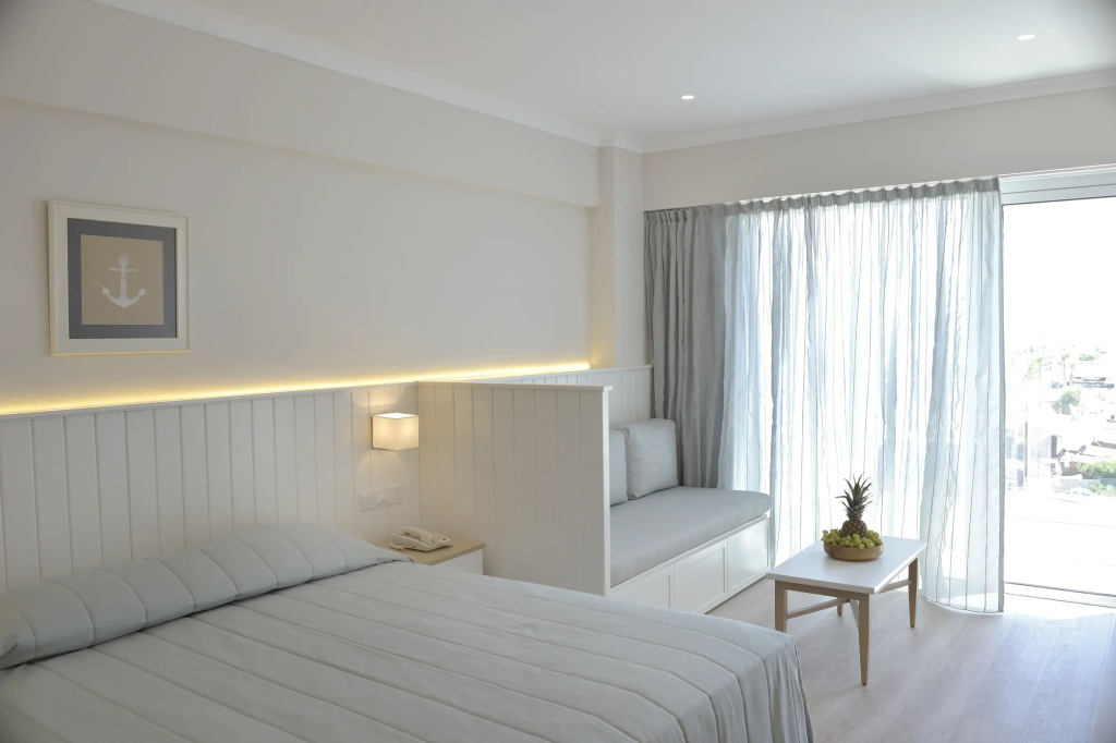 Sunrise Gardens Aparthotel
