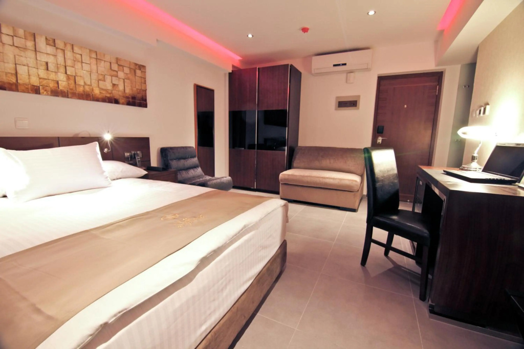 Achilleos City Hotel