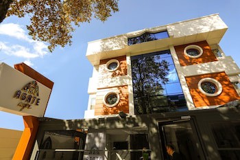 Agate Hotel