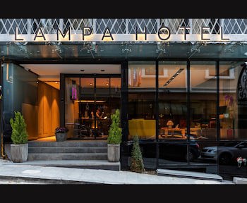 Lampa Design Hotel