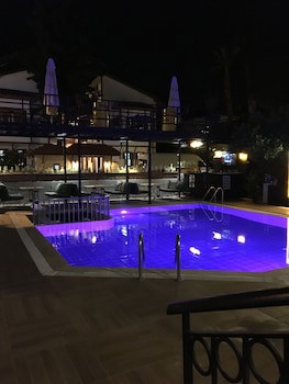 Derin Luxury Hotel