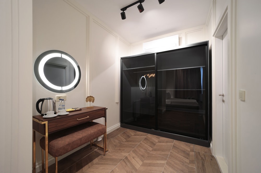 Gatto Residence