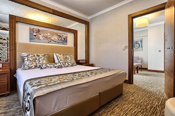 City Hotel Residence